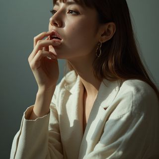 Prolong the chewing moment to maintain an appealing figure
