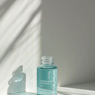 How the Antibacterial Gel Works