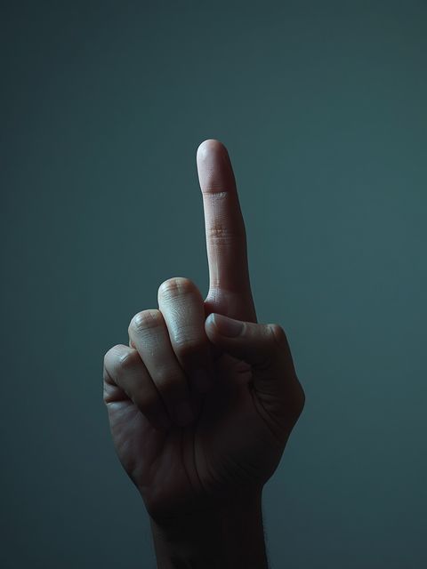 The Phenomenon of Finger Cracking
