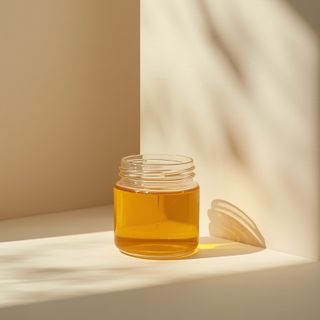 10 Benefits of Consuming Manuka Honey