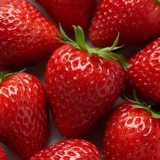 10 Recipes for Dishes with Fresh Strawberries
