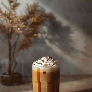 Wie bereitet man leckeren Eiskaffee zu? Die besten Rezepte