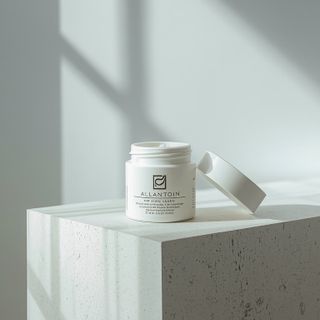 Action of Allantoin – Ointment with Allantoin for Skin Care