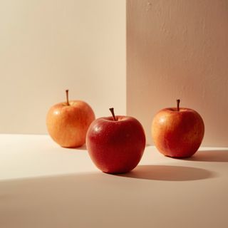 Apples - their beneficial and slimming attributes