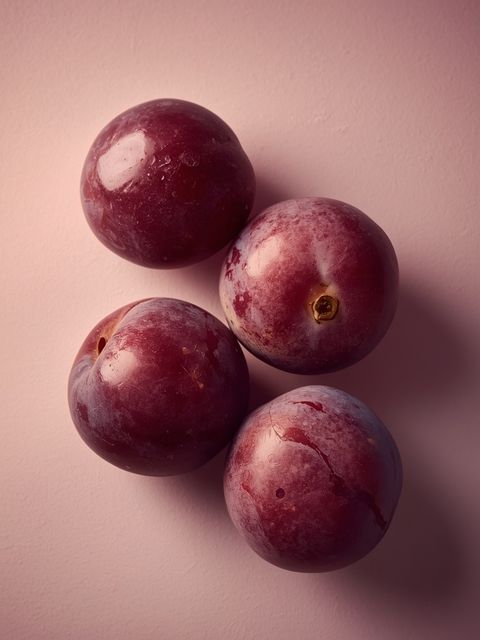 Dried-out plums
