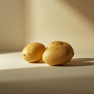 Solanine – a detrimental substance in potatoes. Poisoning due to excessive consumption