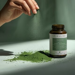 Spirulina - Wirkung, Anwendung, Tablettenherstellungsprozess, Pulverisierung, Dosierungsauswahl