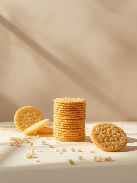 Rice wafer crackers - manufacturing process, nutritional composition, advantages, and disadvantages
