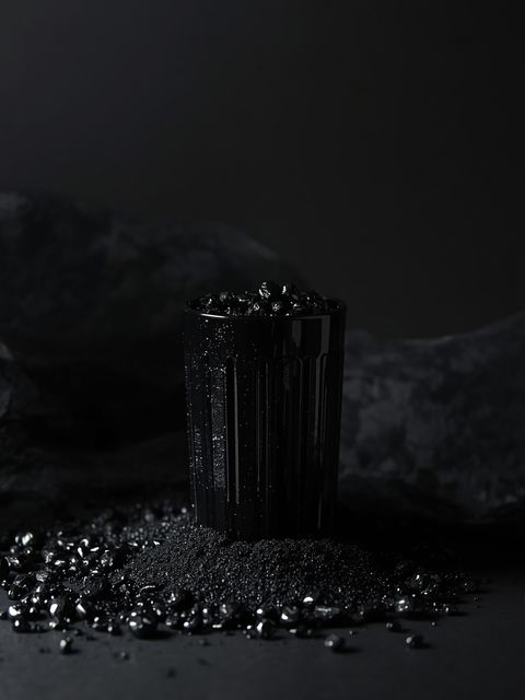 Black pigment – traits and applications... Black pigment for menstruation. Beverage derived from black pigment