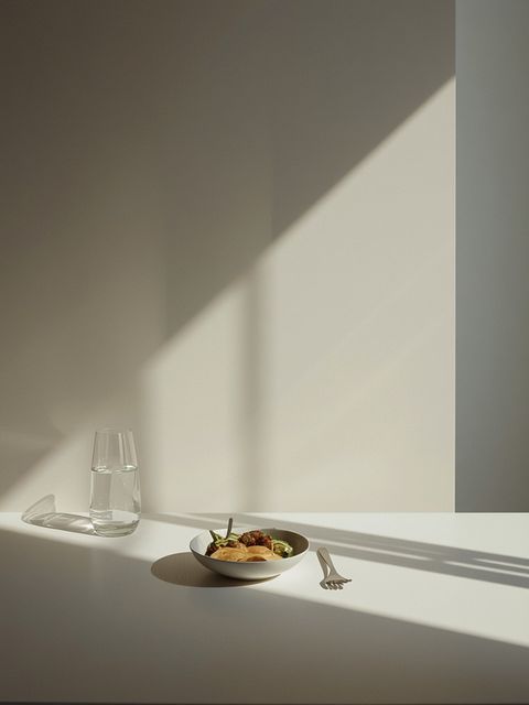 The 8-Hour Eating Schedule - principles, consequences, meal schedule