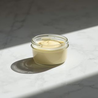 Hausgemachte Mayonnaise: klassisches Rezept, kalorienreduzierte Variante und pflanzliche Alternativen – ein umfassender kulinarischer Leitfaden