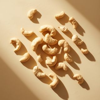 Cashew nuts – Complete nutritional profile and distinctive features of the planet’s most wholesome snack