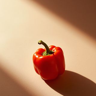 Papryka peperoni – właściwości odżywcze, charakterystyczne cechy oraz metody przygotowania i podawania