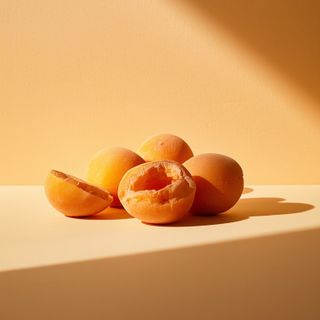 The Distinctive Bitterness of Apricot Kernels – Recommended Intake, Possible Adverse Reactions, and Consumer and Expert Perspectives