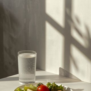 Praktische Strategien zur Reduzierung der Nahrungsaufnahme ohne Hungergefühl – wie man Portionen effektiv verringert und ein gesundes Gewicht erreicht