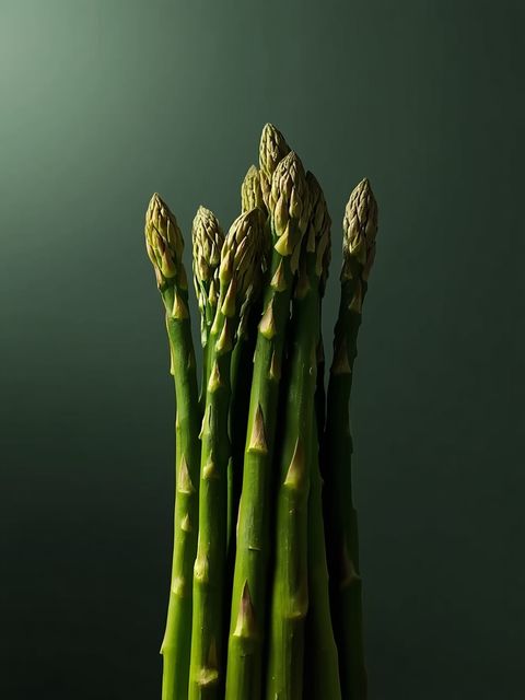 A comprehensive guide to asparagus preparation: peeling techniques, optimal cooking methods, freezing protocols, and inventive serving suggestions. Culinary inspirations featuring asparagus as the star ingredient