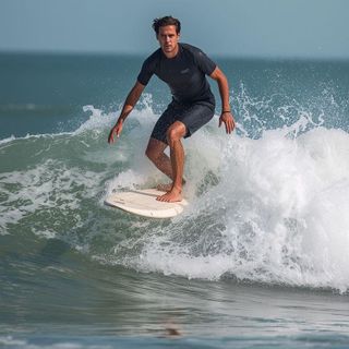 Surfing, nadwozie lub wyżywienie