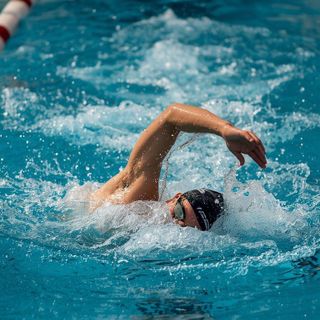 Freistilschwimmen, moderat