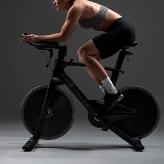Szybka jazda na rowerze (22-25 km/h)
