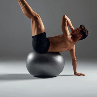 Crunch - Legs On Exercise Ball