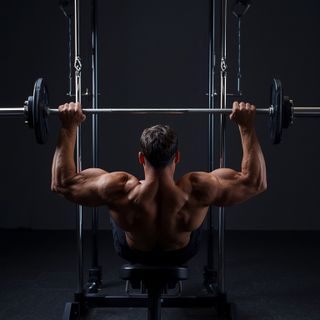 Flat Bench Cable Flyes