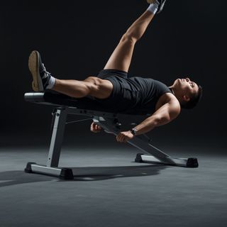 Flat Bench Lying Leg Raise