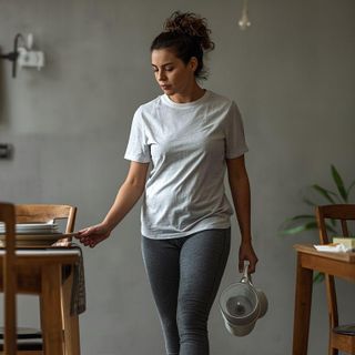 Dishwashing, Clearing Dishes from Table, Walking, Light Effort