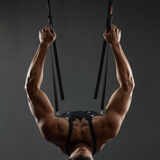 Inverted Rudern with Straps