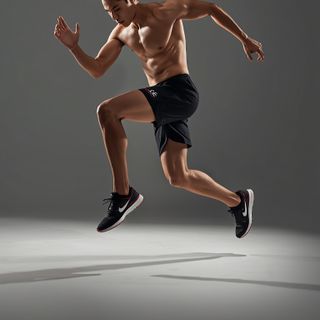 Knee Tuck Jump