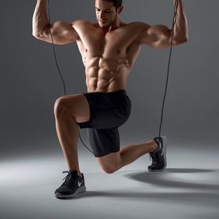 Kneeling Kabelzug Triceps Streckung