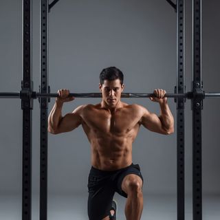 Kneeling Single-Arm High Pulley Rudern