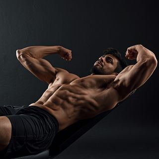 Lying Triceps Press