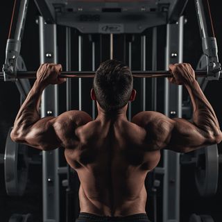 Smith Machine Decline Press