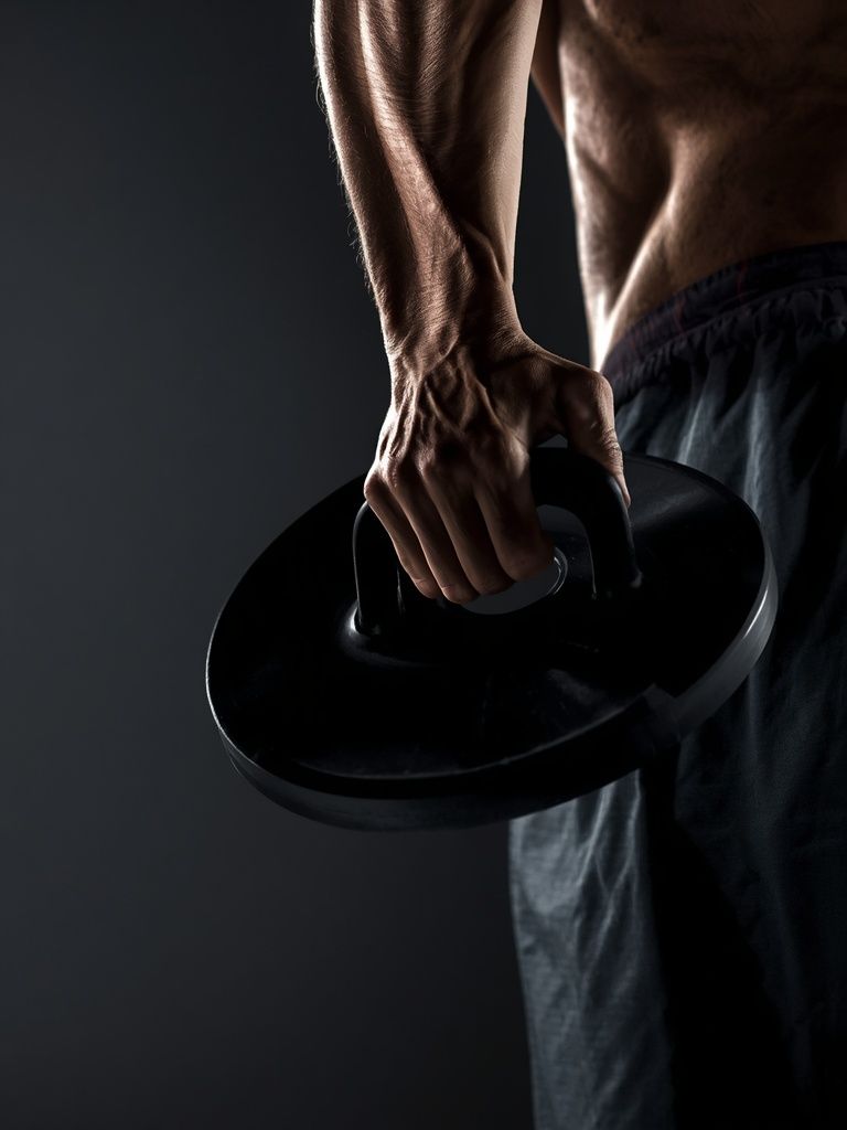 Standing Olympic Plate Hand Squeeze