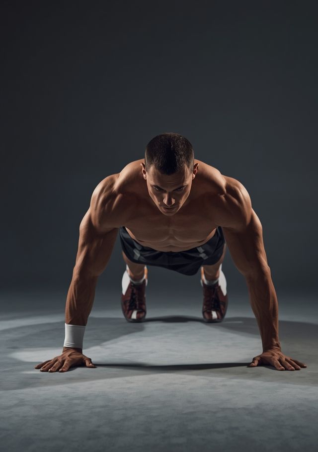 Calisthenics, leichte oder mäßige Anstrengung, allgemein (z.B., Rückenübungen), auf & abwärts vom Boden (150)