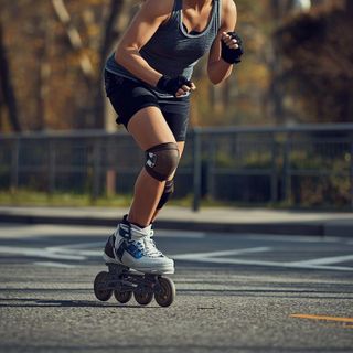 Inline-Skating, 17,7 km/h (11,0 mph), moderates Tempo, Übungstraining
