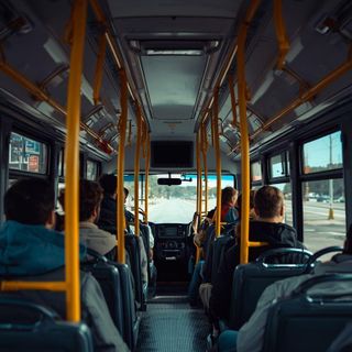 Reise im Bus oder Zug