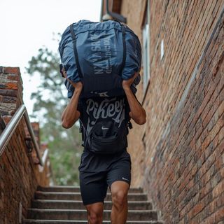 Carrying 16 to 24 lb Load, Upstairs