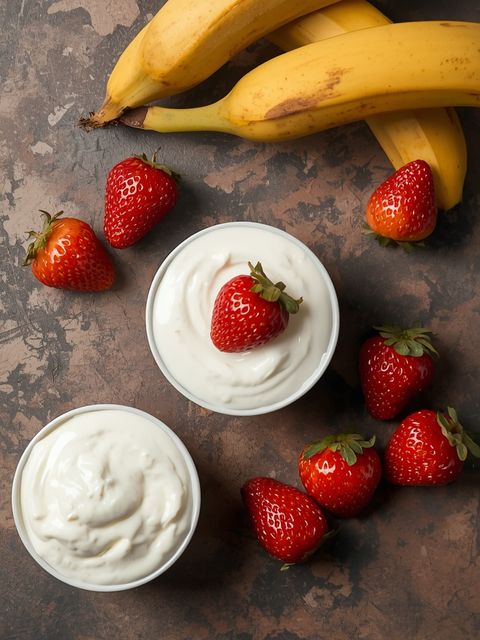 Truskawkowe banany smażone niskotłuszczowy jogurt, truskawkowy banan