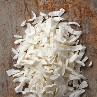 Coconut, dried (coconut chips, coconut flakes)