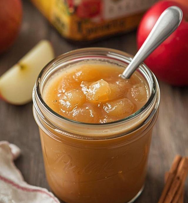 Apple Sauce with Cinnamon