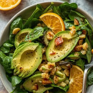Salad with Avocado, Spinach and Orange (gluten-free)