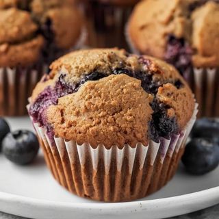 Jagodowe muffiny z otrębami