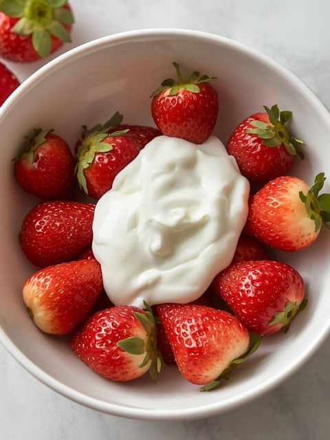 Erdbeeren mit Joghurt (leichte Version)