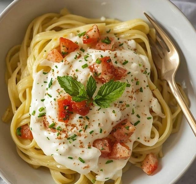 Pasta with Yogurt Sauce