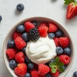 Berries with Yogurt