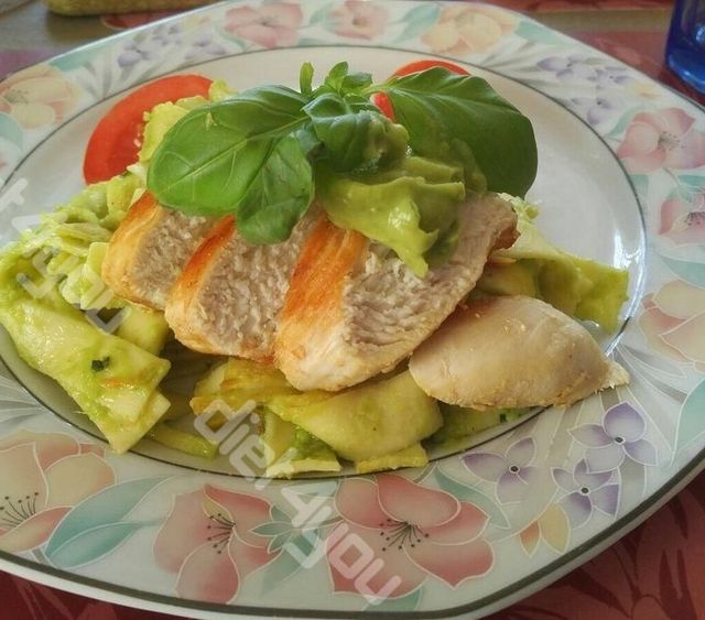Krupnik mit Fleischklößchen
