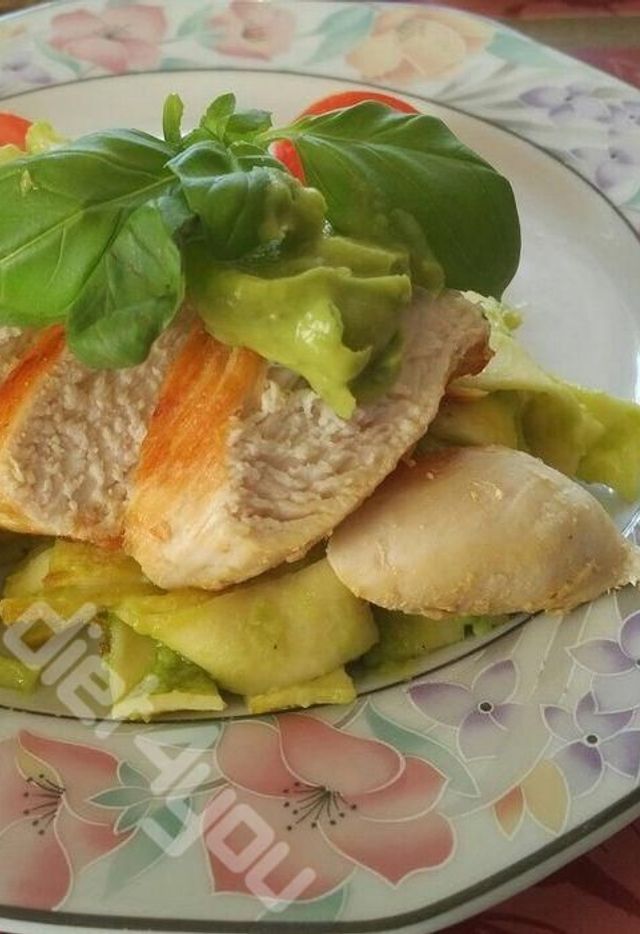 Krupnik mit Fleischklößchen