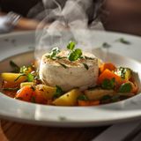 Hüttenkäse mit Gemüse