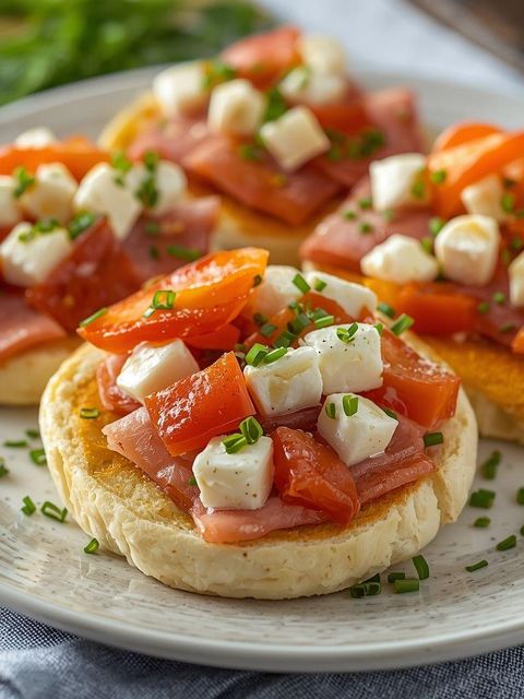 Zapiekanka z szynką i mozzarellą